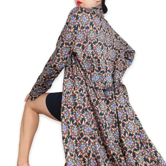 Peruvian Connection Tan and Black Kimono Robe - Picture 15 of 16